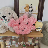Boneka Plush Lembut Bentuk Karang Warna Pink Lucu Ala UK JC Style untuk Mengurangi Kecemasan dan Stres, Teman di Meja Kerja