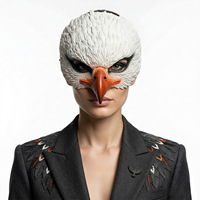 Masque demi-visage d'aigle réaliste avec plumes, idéal pour festival, cosplay, fête costumée, mascarade et décoration
