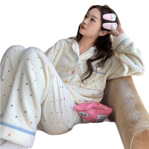 <span class=keywords><strong>Pigiama</strong></span> da Donna Stile Principessa Autunno in <span class=keywords><strong>Pile</strong></span> Corallo 2025 Nuovo Set a Pois Carino Cartone Animato in Poliestere Ispessito - Product Image 5