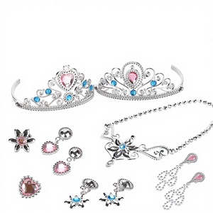 3 paires de chaussures de princesse en plastique à porter, couronnes, talons hauts, bijoux simulés et bagues pour filles, ensemble de jeu pour la maison, pour les 4-14 ans - Product Image 6