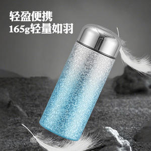 Termo Aislado XK-BH-008 en Degradado de Azul a Morado, Ligero, de Doble Pared, Portátil, para Uso en Exteriores - Product Image 2