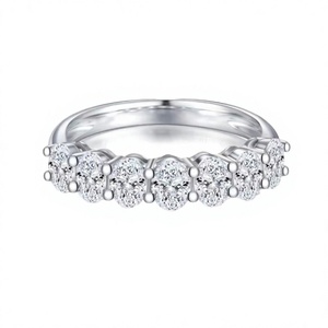 Bague de mariage classique et alliance éternelle plaquée or VS1, sertie d'un diamant ovale cultivé en laboratoire, pour femme - Product Image 3