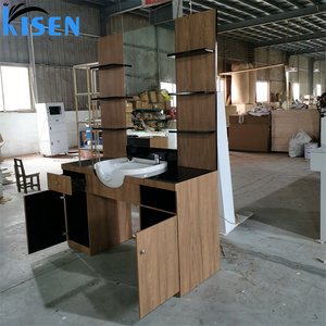 Mueble de peluquería KISEN con espejo, gabinete con lavabo blanco y almacenamiento para salón de belleza - Product Image 1