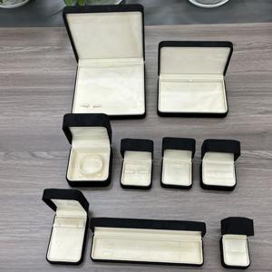 กล่องใส่เครื่องประดับหนังสีขาวขายส่ง FORTE กล่องใส่แหวนแต่งงาน กล่องเครื่องประดับสุดหรู กล่องใส่สร้อยข้อมือ สร้อยคอ กล่องเครื่องประดับหนัง PU - Product Image 5