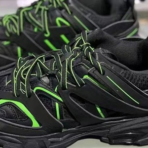 Chaussures de sport respirantes et élégantes de qualité supérieure avec un design luxueux - chaussures de marche tendance suivant les dernières tendances - Product Image 2