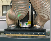 Machine de découpe CNC à commande numérique à 3 axes avec changement automatique d'outils, conçue sur mesure pour la découpe du bois et du MDF