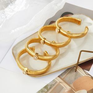 <b>Fashionable</b> Women's 18K Gold Galvanized <b>Beaded</b> <b>Bracelets</b> & Bangles New Accessories with Diamonds for Gift Occasions - Product Image 6
