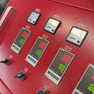 고강도 내마모성 맞춤형 부식 방지 UPVC/WPC 목재 플라스틱 프로파일 이중 나사 압출 라인 도어 - Product Image 5