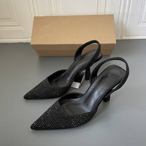 Nouvelles <span class=keywords><strong>mules</strong></span> à bout pointu d'été, noires, <span class=keywords><strong>cloutées</strong></span>, sexy, à talons hauts, sandales pour femmes avec dessus en fibre superfine - Product Image 6