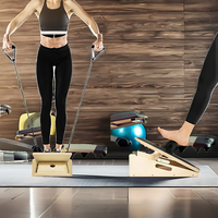 Planche d'étirement de veau en bois de haute qualité pour la salle de sport et le studio pour la pratique du yoga Pilates Reformers