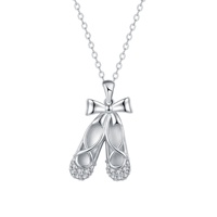 Collier pendentif chaussures de ballet pour filles et femmes, design nœud papillon, zircone cubique, collier ballerine, bijoux de danse tendance, cadeau