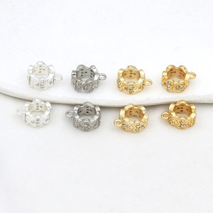 Cuentas espaciadoras en forma de corazón de cobre chapado en oro de 18k con incrustaciones de diamantes para la fabricación de pulseras, componentes de joyería. - Product Image 4