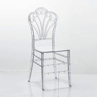 Chaise Chiavari en acrylique transparente personnalisable, empilable et imperméable pour mariage, fête, hôtel, banquet
