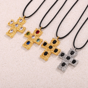 Kalung Liontin Wanita Sporty Berlapis Emas 18K dengan Rantai Tali Hitam dan Kaca Tempa Gaya Eropa dan Amerika - Product Image 4