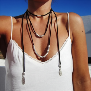 Collier tendance en laiton tressé géométrique avec pendentif à triple chaîne à maillons perlés pour femmes UIONEN 1441 - Product Image 1