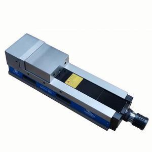 Centre d'usinage CNC de précision <span class=keywords><strong>clé</strong></span> <span class=keywords><strong>plate</strong></span> mécanique hydraulique <span class=keywords><strong>pneumatique</strong></span> étau de pression de suralimentation MC pression de suralimentation hydraulique - Product Image 3
