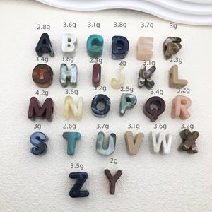 Perle Acriliche Grandi con Foro Largo, Colore Turchese Marmorizzato, Lettere Inglesi per Accessori Catena Telefono - Product Image 2