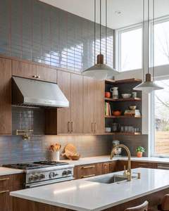 Meubles de cuisine vintage personnalisés VERMONHOUZZ en bois rouge-brun avec îlot incurvé et crédence en carreaux de verre ambré pour <span class=keywords><strong>location</strong></span> - Product Image 5