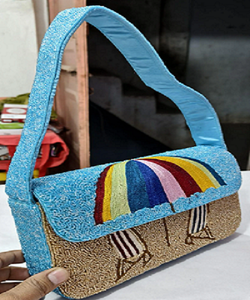 Elegante Bolso Bandolera Multicolor para Mujer, Estilo Vintage de Invierno, Cuero Genuino con Cadenas, Portátil y con Estilo - Product Image 2