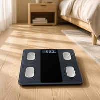Balance connectée Bluetooth intelligente pour la composition corporelle, verre trempé gris foncé, écran LED dissimulé pour une pesée de précision à domicile, appareil professionnel pour salle de bain
