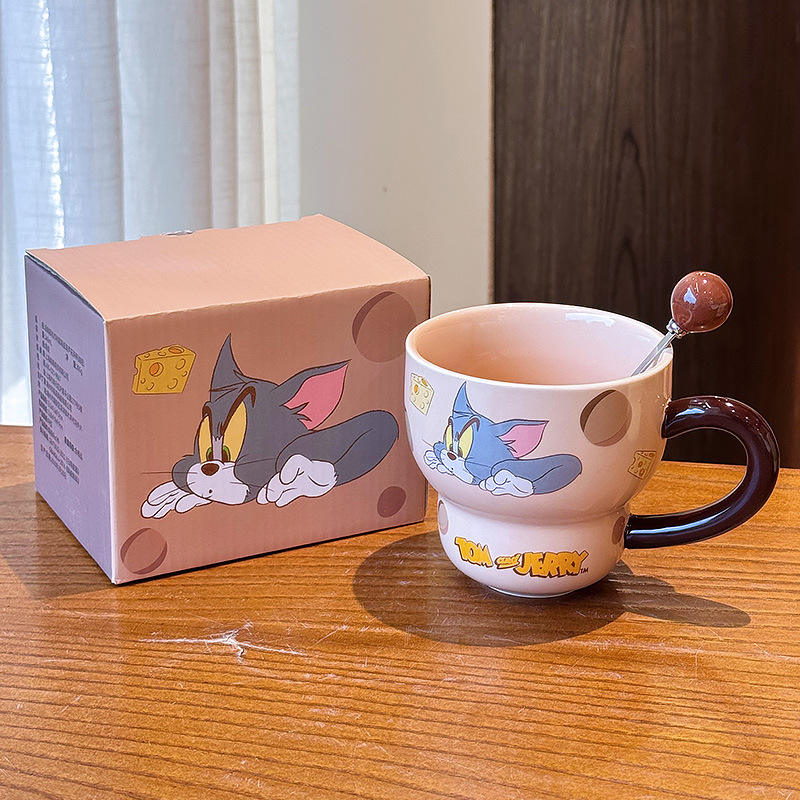 ช้อนสีน้ำตาล