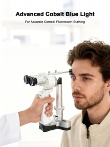 Microscopio de lámpara de hendidura portátil LED Aist Optics para uso oftalmológico y veterinario, diseño de lámpara de hendidura de mano para examen oftalmológico, color blanco - Product Image 3