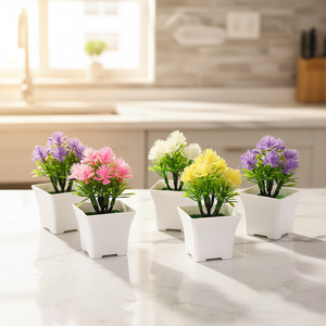 Mini plante artificielle colorée en pot, pot carré blanc en plastique, décoration <span class=keywords><strong>de</strong></span> table pour la maison, le café, petite décoration, vente en gros - Product Image 1