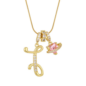 Ciondolo Personalizzato Cristiano Placcato Oro 18K con 26 Lettere in Zircone Rosa a Forma di Cuore, Regalo di San Valentino <span class=keywords><strong>e</strong></span> Natale per Amici - Product Image 4