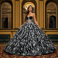 Mexique moderne hors épaule robe de Quinceanera pour les femmes noir blanc robe de bal dentelle broderie Appliques perles en mousseline de soie naturelle