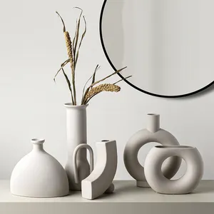Vase en céramique de conception de conception de meilleure vente d'art Direct d'usine de Grand Designer de longue durée pour la décoration de la maison moderne