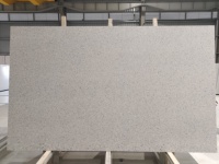 Dalles de quartzite Pepper Corn avec une texture riche et foncée marbrée et un attrait moderne audacieux pour les carreaux de sol de villa