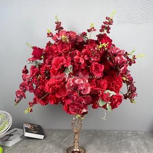 Décoration d'événement 80cm grande boule de fleurs rouges artificielle florale Rose grande boule de fleurs de mariage centres de table à vendre - Product Image 5