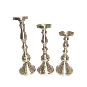 Bougeoir en laiton pour maison et mariage, porte-bougie en plaqué or fini, fabriqué à la main - Product Image 4