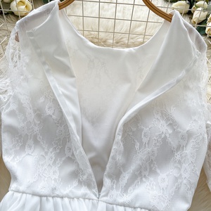 Gaun Mini Wanita Elegan Putih Berenda Bunga Lengan Panjang Berlapis Ruffle Modis Seksi Kasual - Product Image 3