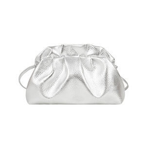 Sac à bandoulière en cuir souple froncé style dumpling, collection Printemps-Été 2026, pour femme - Product Image 5