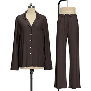 Pigiama Premium in Modal Lenzing per Donna, Set Morbido e Traspirante per il Relax e il Sonno - Product Image 1