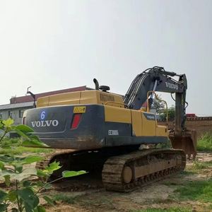 Excavatrices Volvo EC380 d'occasion haute performance, excavatrice hydraulique sur chenilles de 38 tonnes |   Équipement minier fabriqué en Suède 90KW - Product Image 3