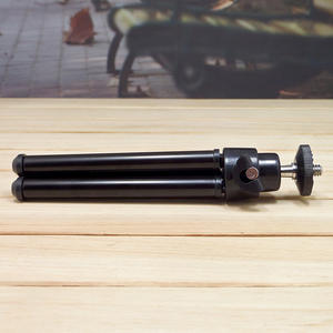 Mini trípode de aluminio con bloqueo de perilla y capacidad de carga de 0,5 kg para fotografía con teléfono móvil - Product Image 4