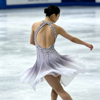 Robe de patinage artistique à col halter dégradé, sans manches, avec strass, pour la compétition et les spectacles des adultes et des enfants
