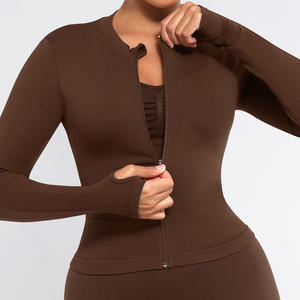 헥신 재고 있음 화이트 쓰리피스 숏 썸머 세트 여성 의류 수트 세트 쉐이프웨어 - Product Image 2