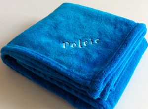 Ném Chăn Đồng Bằng Rắn Sẵn Sàng Bán Hàng Giá Rẻ Siêu Mềm Bán Buôn Tùy Chỉnh Flannel 100% Polyester Dệt Kim Hình Chữ Nhật 2PC - Product Image 4