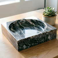 Plateau à thé carré en marbre gris argenté de luxe pour maisons modernes, hôtels de luxe et décoration de table basse.
