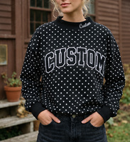 Sweat-shirt surdimensionné à col montant en coton imprimé DTG intégral à pois personnalisés avec patch brodé pour femme