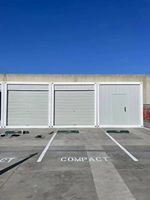 Kit de garage en conteneur préfabriqué en acier de 20 pieds, garage modulaire portable en conteneur avec porte à enroulement, garage en métal