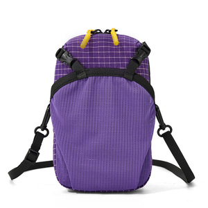 Mochila de senderismo ultraligera de un solo hombro, ajustable, de 18 pulgadas, con bolsillo interior con cremallera para aventuras de montañismo - Product Image 2