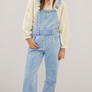 Salopette en jean bleu clair vintage style boyfriend pour femme - Product Image 2