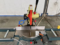 Precio de Fábrica: Sierra de Corte Manual, Máquina de Corte de Aleación de Aluminio, Máquina de Corte CNC para Perfiles de Aluminio para Ventanas y Puertas