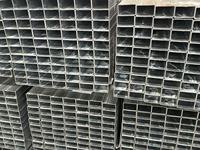 Tuyau carré galvanisé de 122x122 mm pour poteau d'éclairage de pont