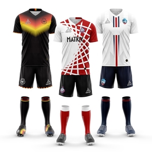 Camisetas de fútbol con sublimación personalizada, nuevo diseño, 100% poliéster, tela transpirable, camiseta de fútbol, servicio OEM, conjuntos de estilo - Product Image 1