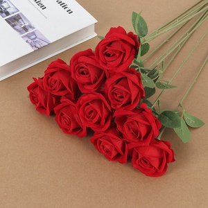 Vente en gros de fleurs artificielles individuelles, fleurs en velours artificielles, décorations de mariage, décorations de fête de la Saint-Valentin, roses rouges artificielles - Product Image 1